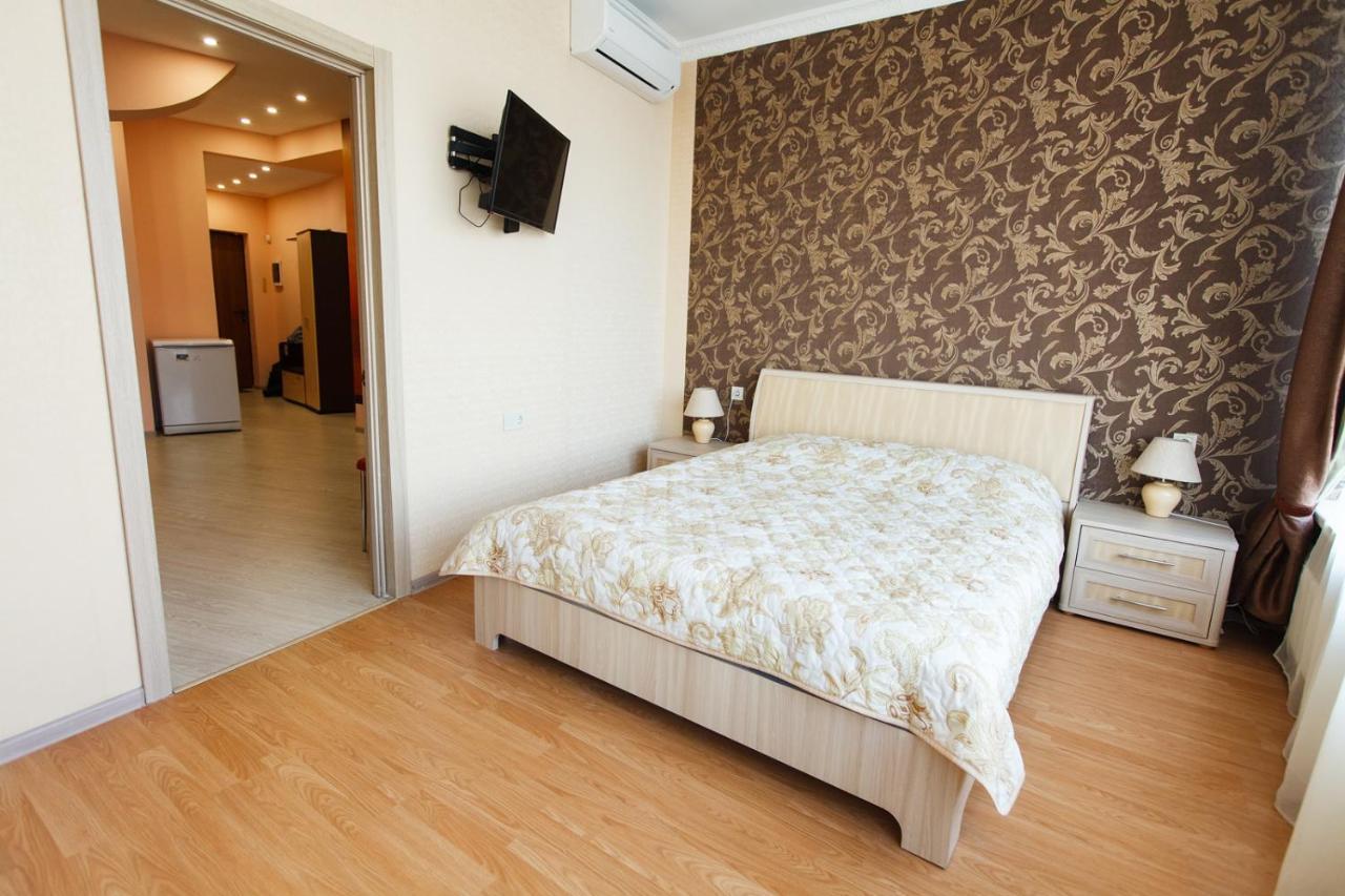 Sun City Apart Hotel Dnipro Bagian luar foto