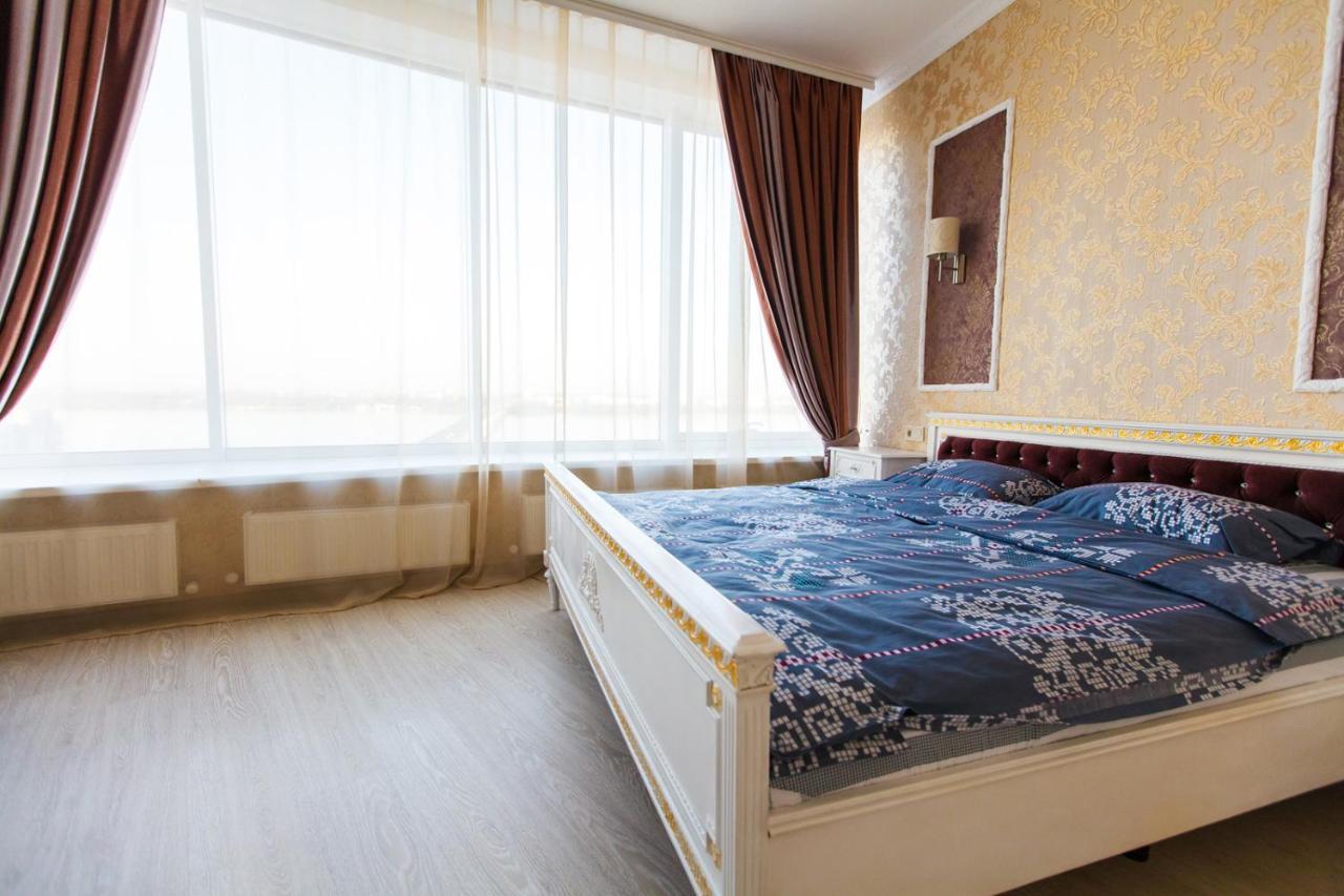 Sun City Apart Hotel Dnipro Bagian luar foto