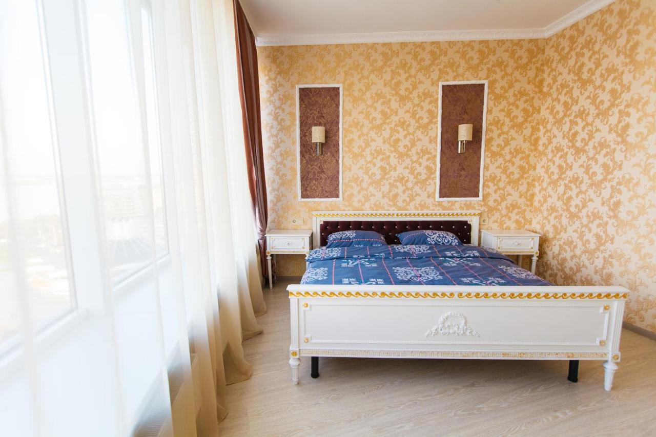 Sun City Apart Hotel Dnipro Bagian luar foto