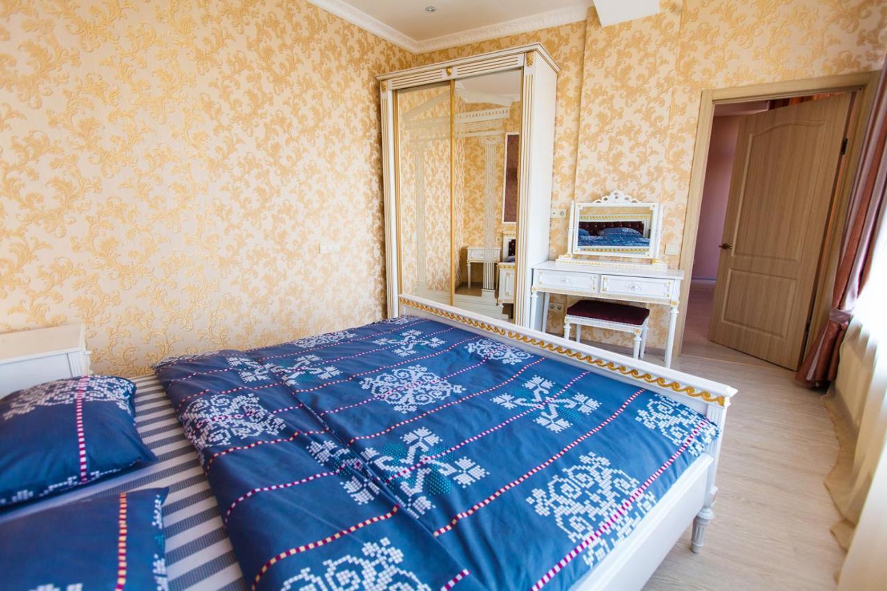 Sun City Apart Hotel Dnipro Bagian luar foto