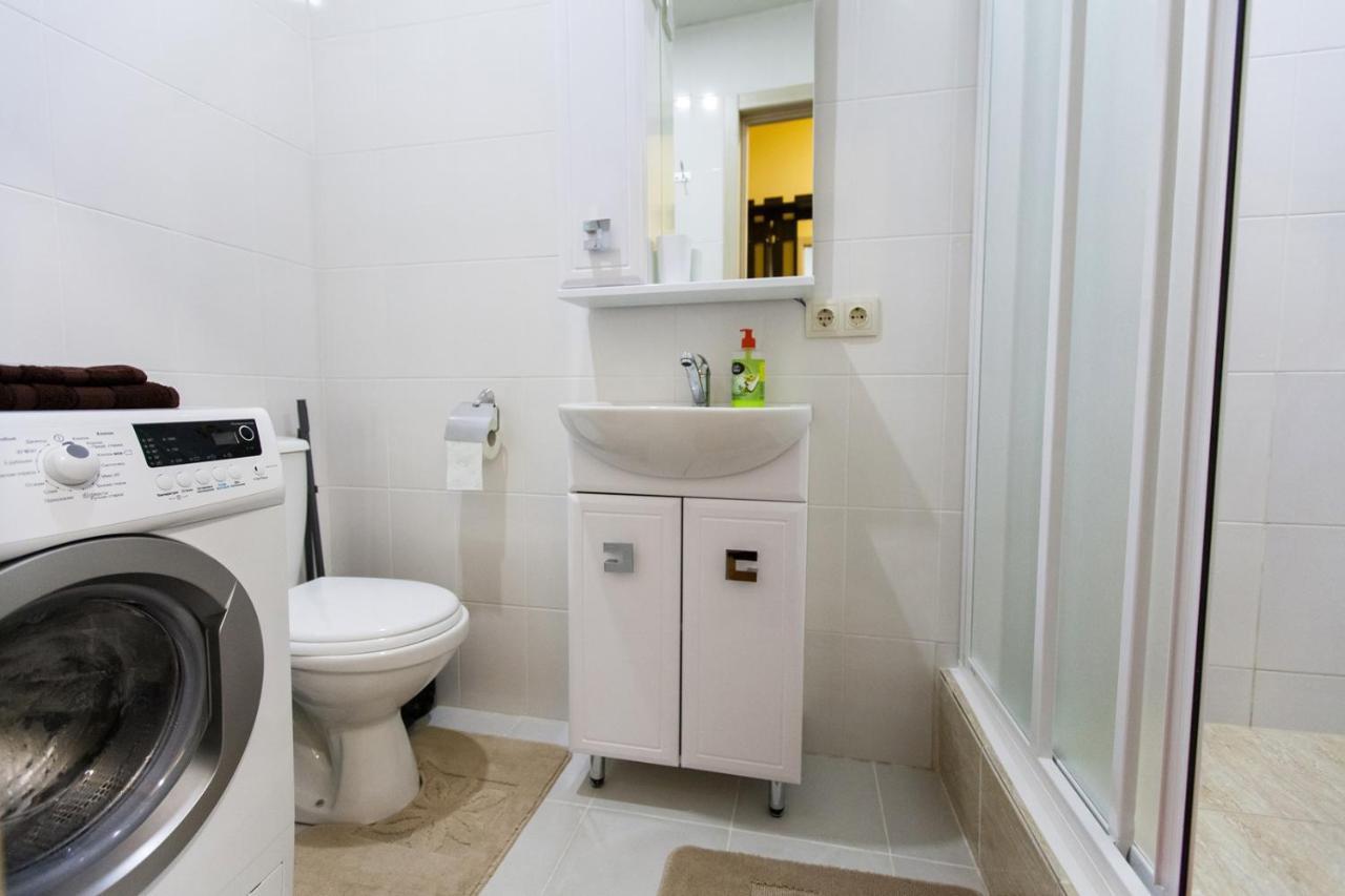 Sun City Apart Hotel Dnipro Bagian luar foto